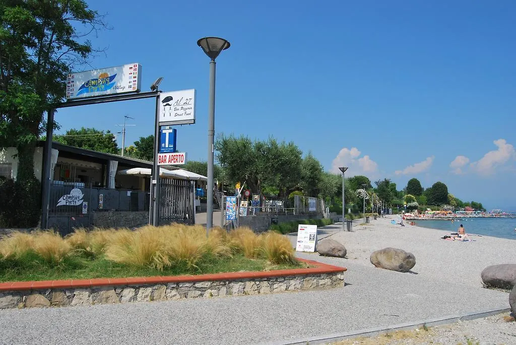 Camping Porto Srl Moniga del Garda 캠프장
